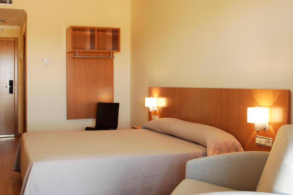 As Monreal Del Campo Hotel ภายนอก รูปภาพ