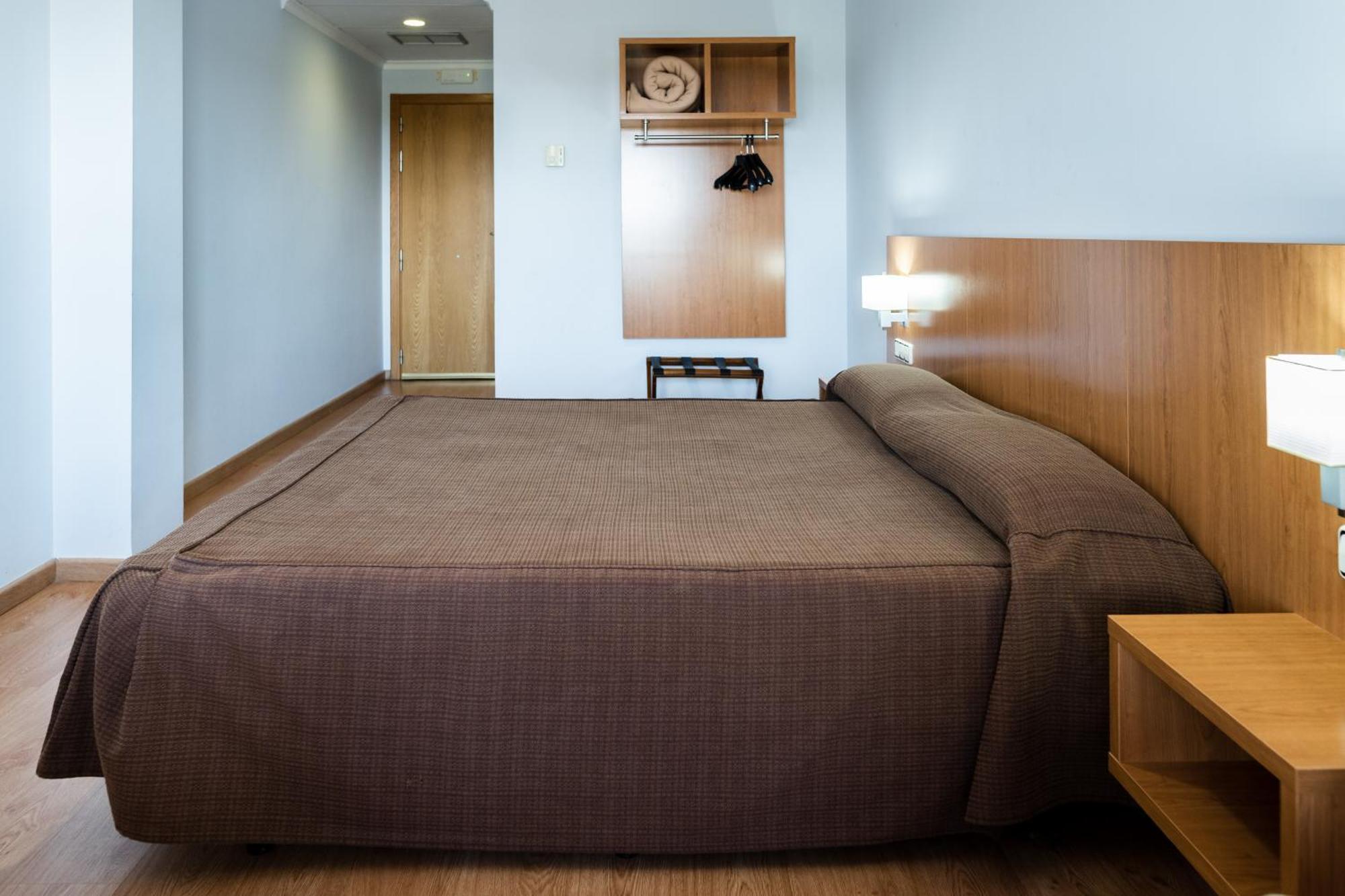 As Monreal Del Campo Hotel ภายนอก รูปภาพ